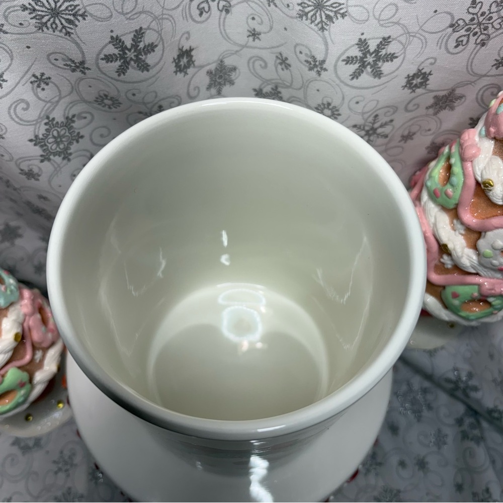 Sanrio Christmas Hello Kitty Wreath Snowflake Canister Cookie Jar w/Bow Topper - Picture 10 of 12